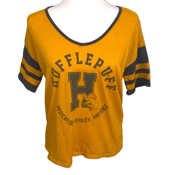 Hufflepuff House Women’s Size S Harry Potter Tee Shirt - Picture 1 of 3